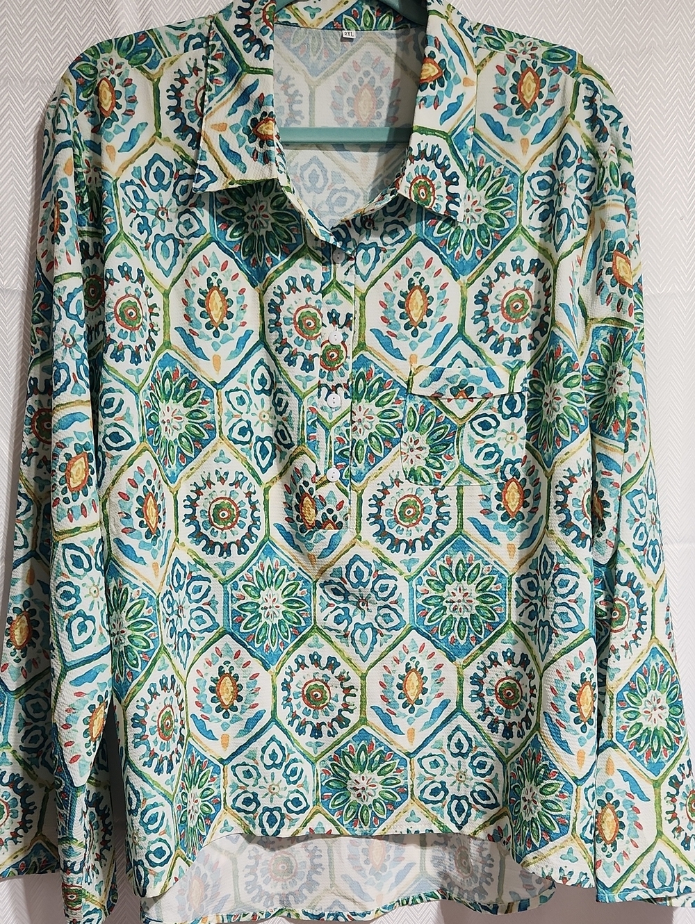 2XL NWOT Patterned Blouse in Teal & Green